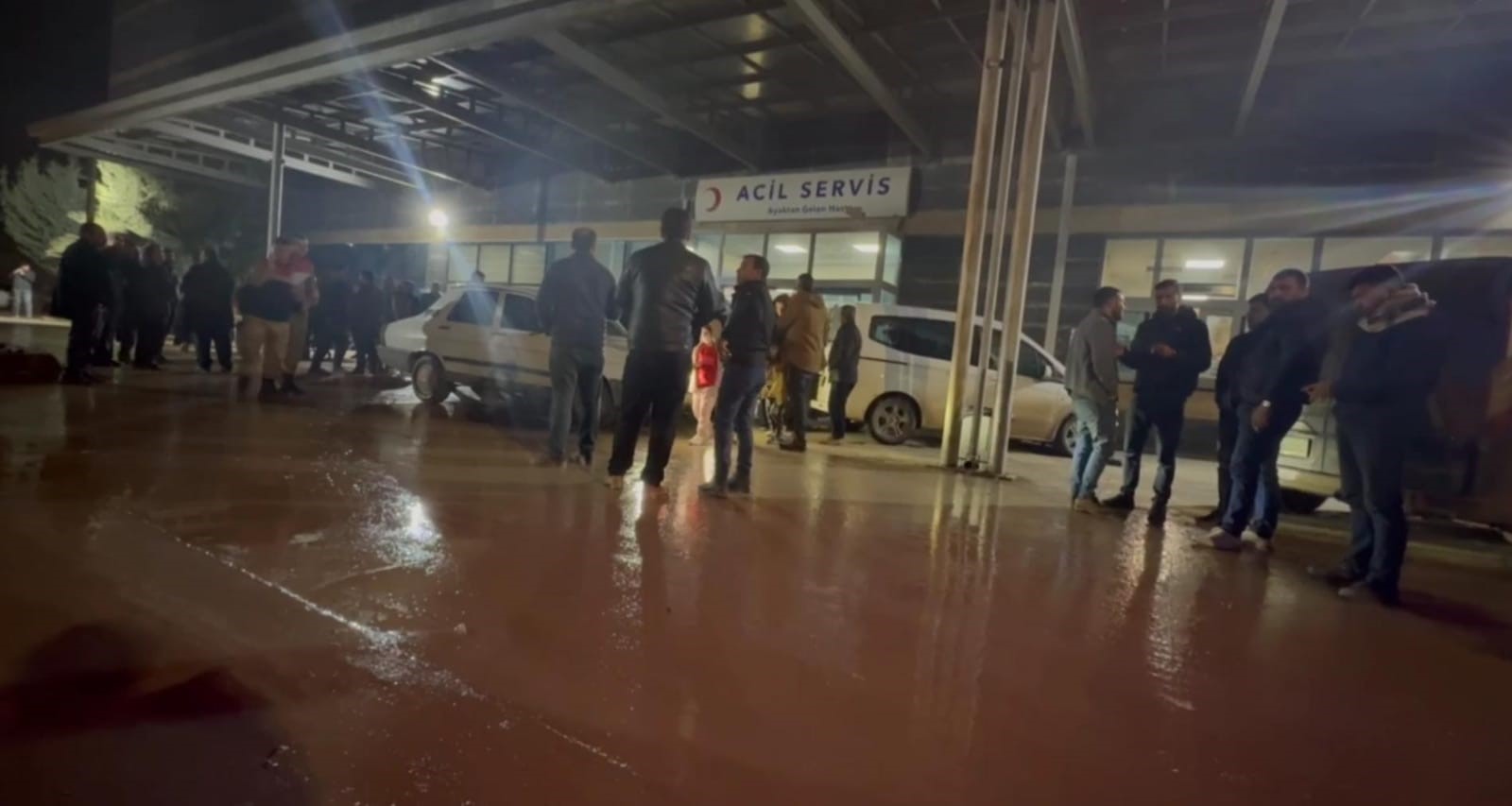 Yeğeninin düğününde dehşet saçtı