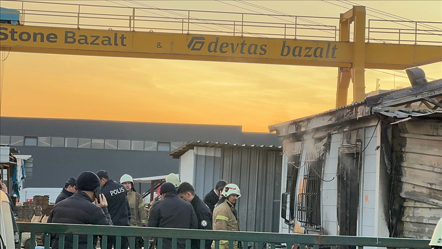 İşçilerin kaldığı konteynerde çıkan yangında 3 kişi hayatını kaybetti