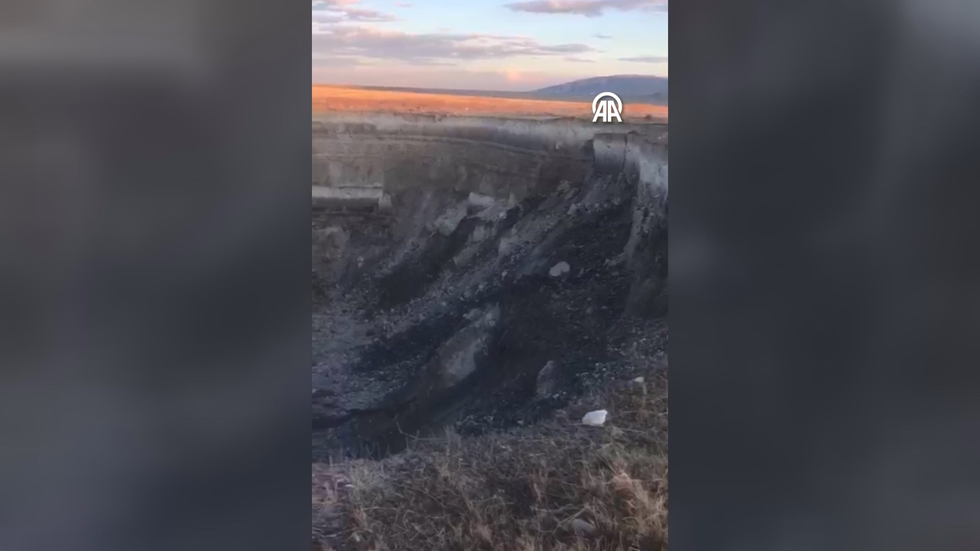 Karaman'da obruk oluştu