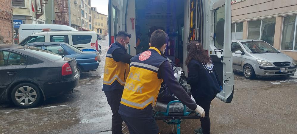 Yaşlı adam evinde ölü bulundu