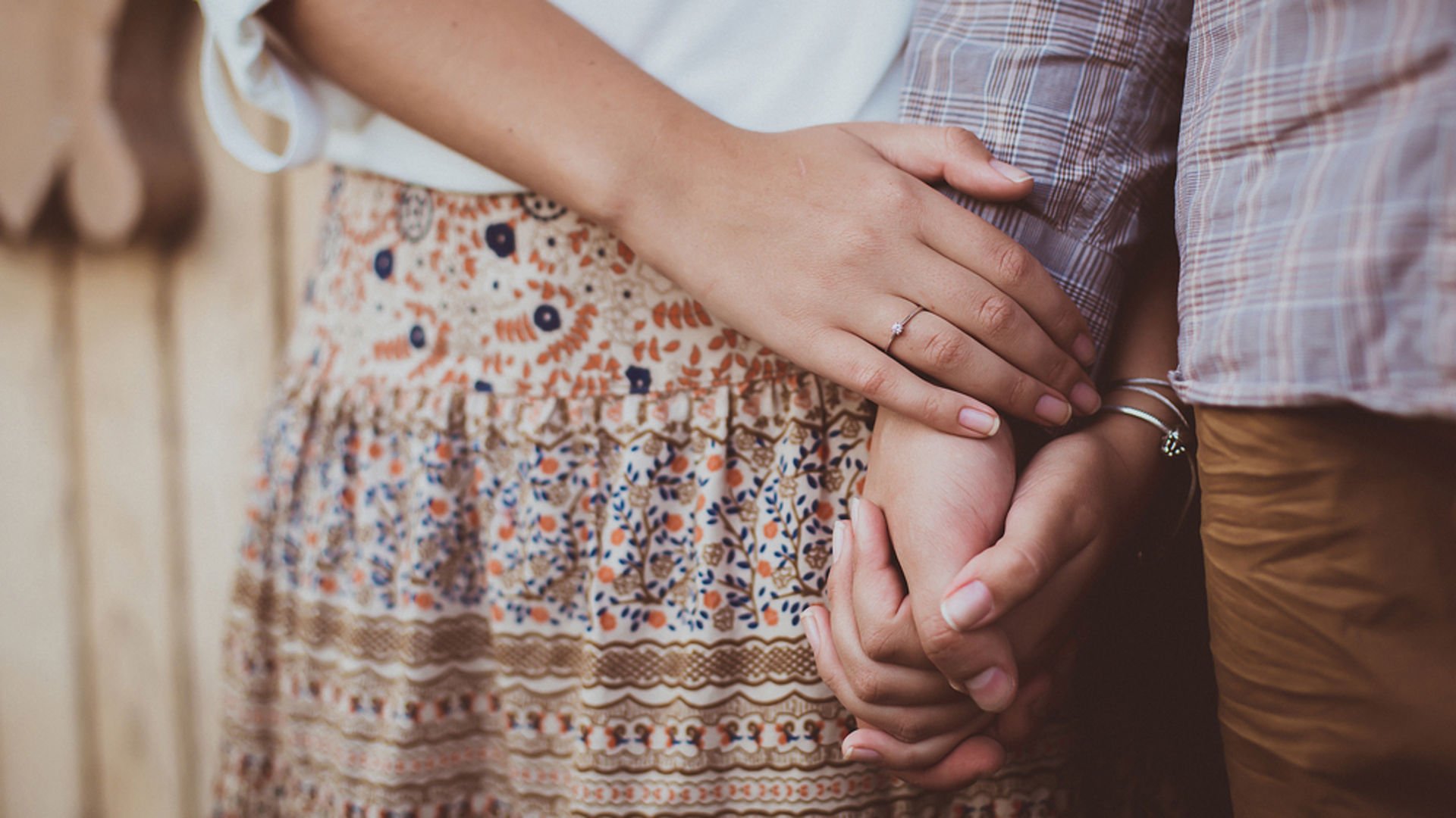 EL ELE TUTUŞMA TÜRLERİ VE ANLAMLARI