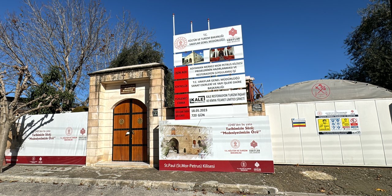 Depremde hasar gören kiliseye restorasyon