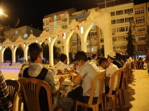 Şanlıurfa'da sahur sofrası ilgi görüyor