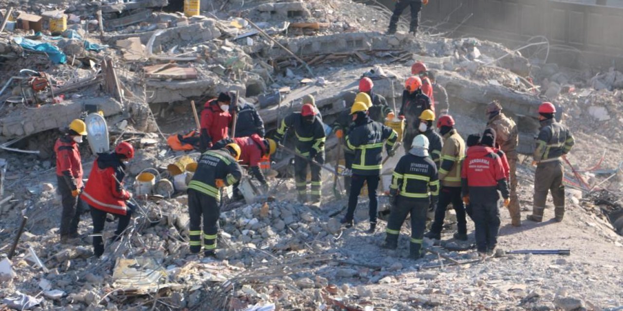 Diyarbakır'da yıkılan binaya ilişkin davanın firari sanığı İstanbul'da yakalandı