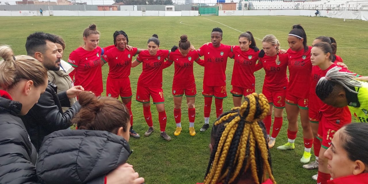 Amedspor kadın takımı, zorlu maça hazır