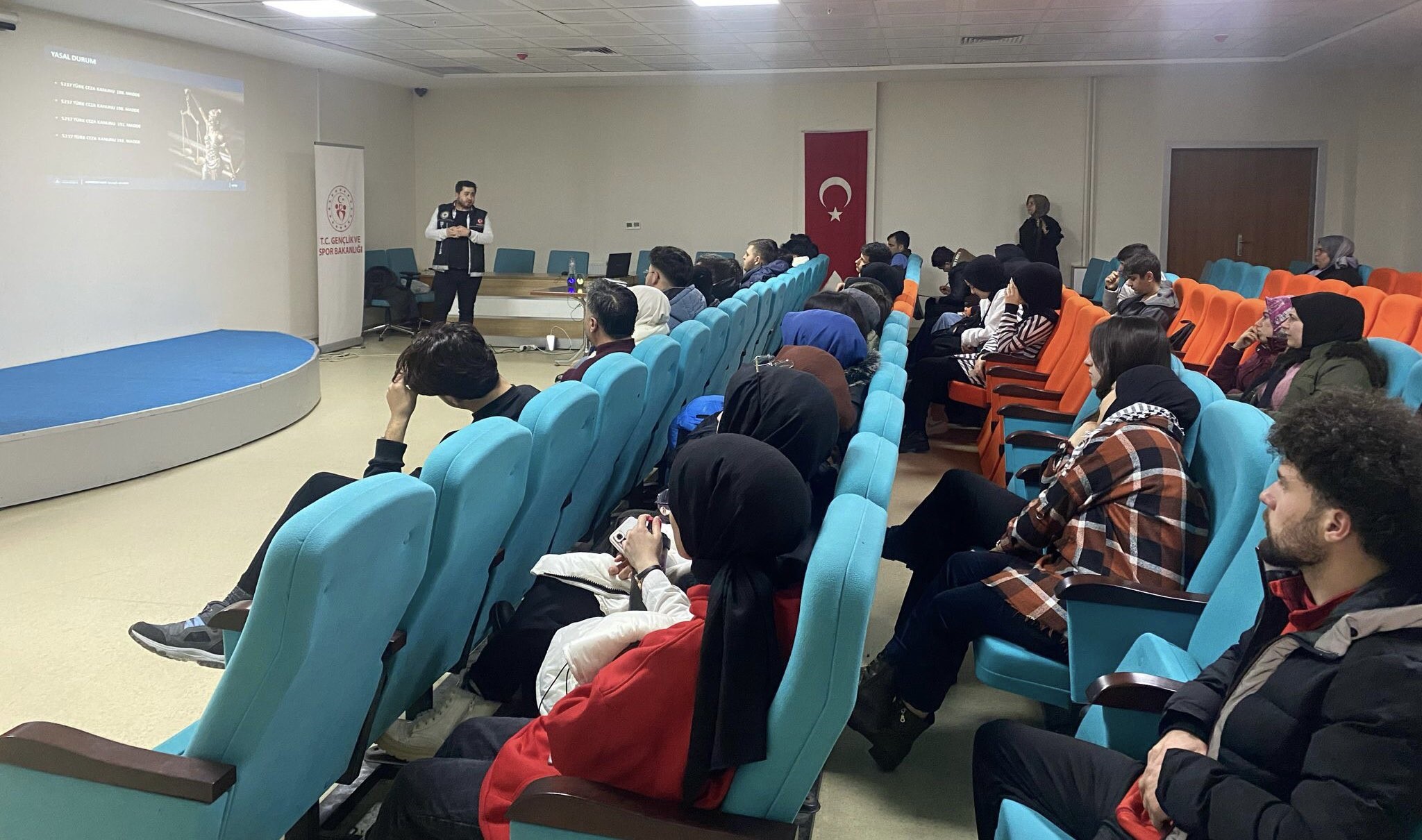 ‘Narko Gençlik’ semineri düzenlendi