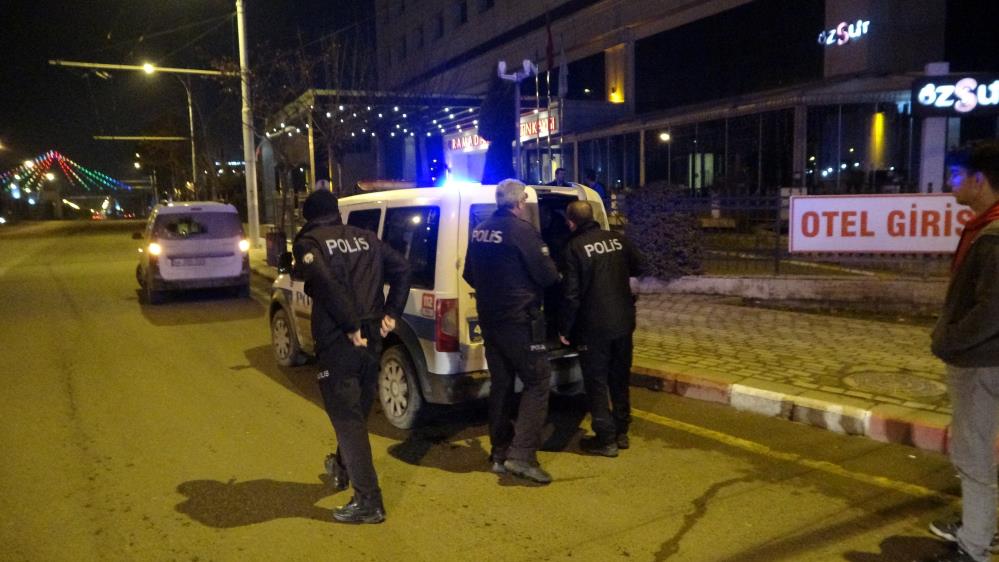 Polisin 'dur' ihtarına uymadı kaza yaptı