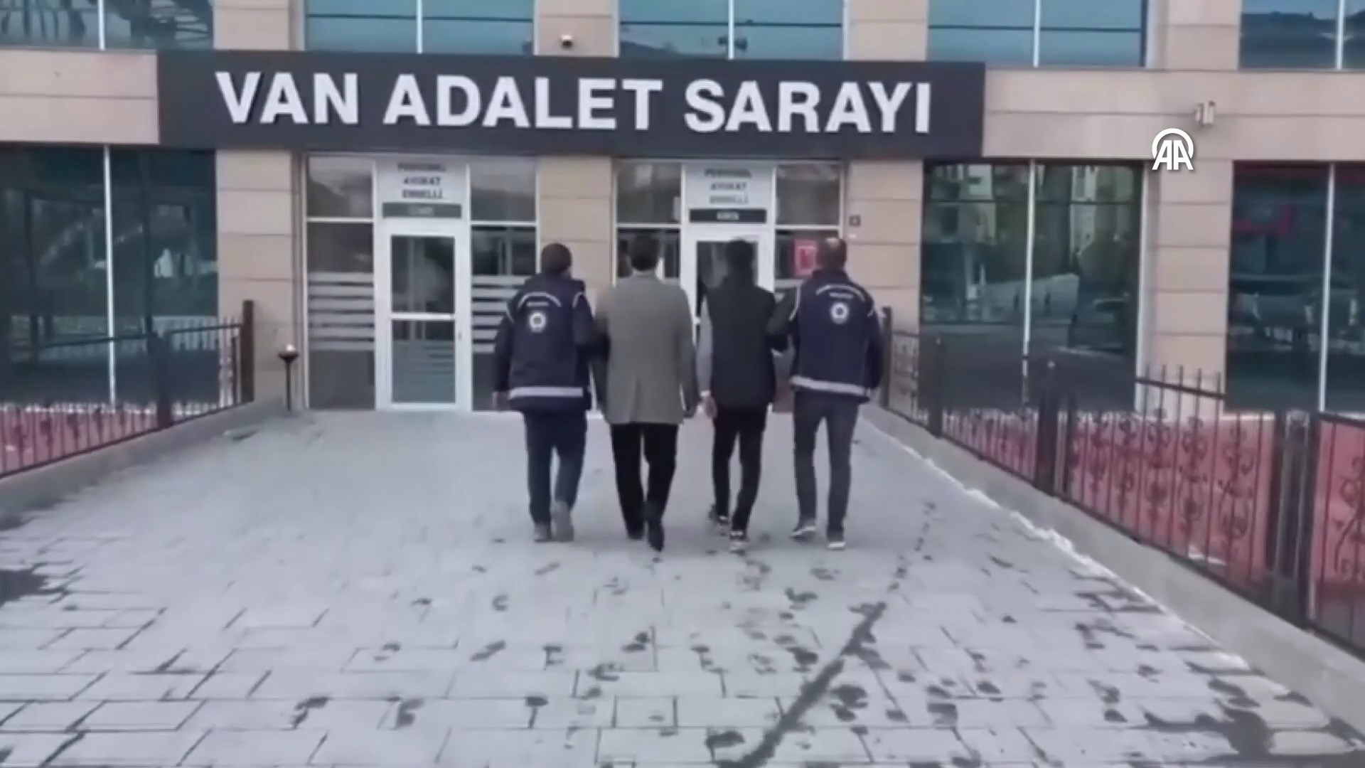 Göçmen kaçakçılığı operasyonu