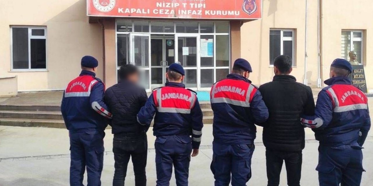 Göçmen kaçakçıları tutuklandı