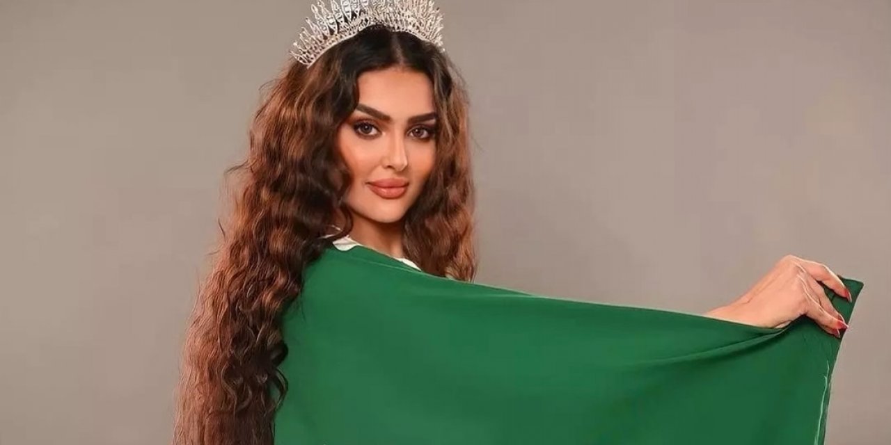 Bayrağı vücuduna saran Suudi güzel gündem oldu