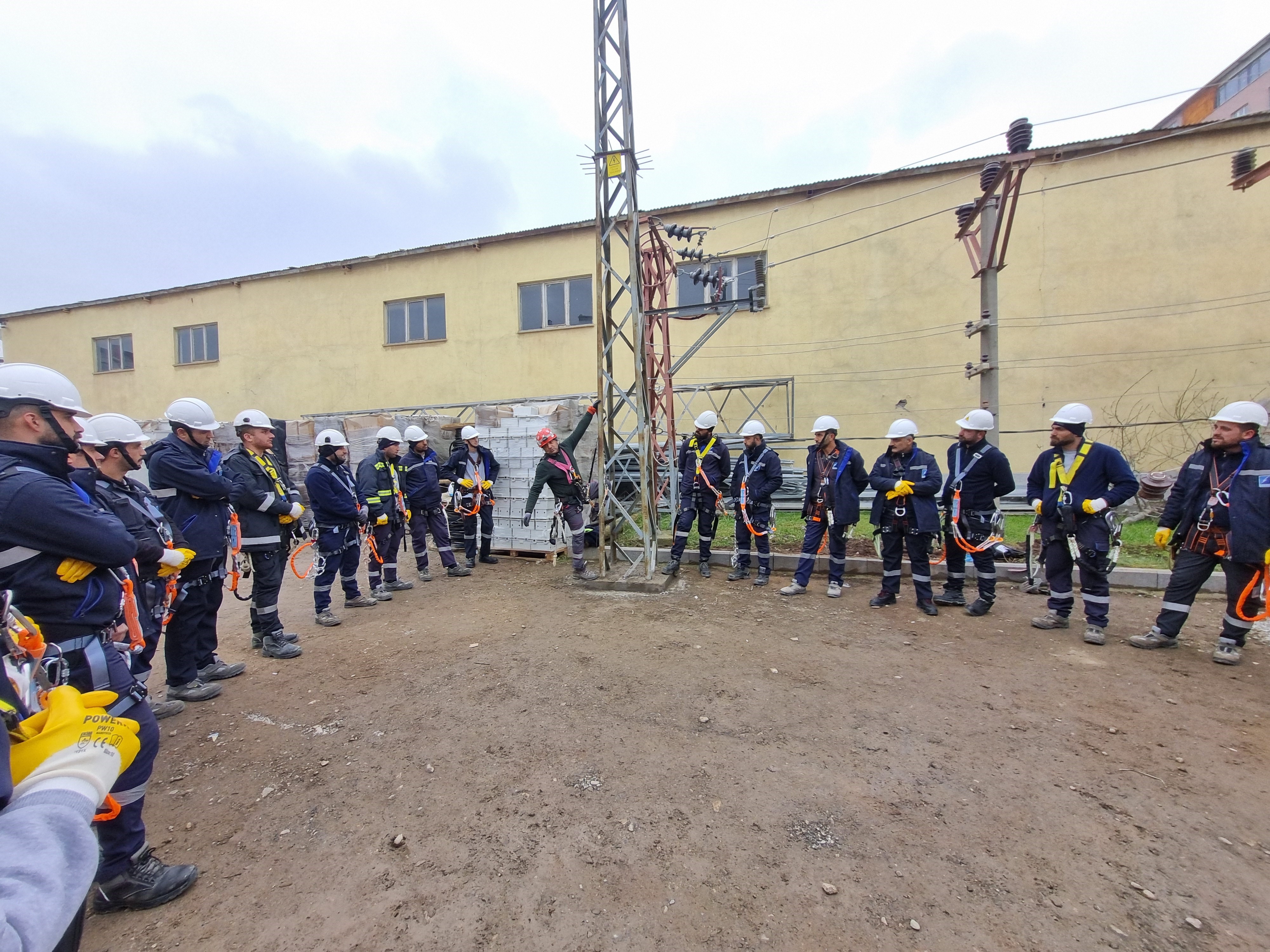 VEDAŞ'tan personellere eğitim