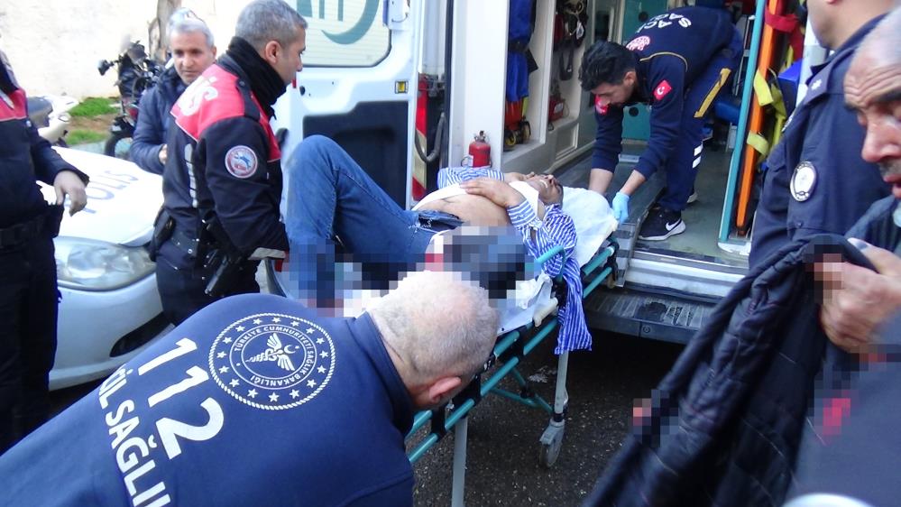 Karakol önünde kavga: 2 yaralı, 5 gözaltı