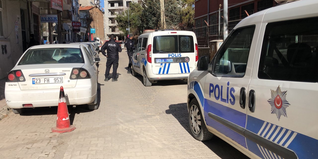 Bıçaklı kavga: 1 yaralı