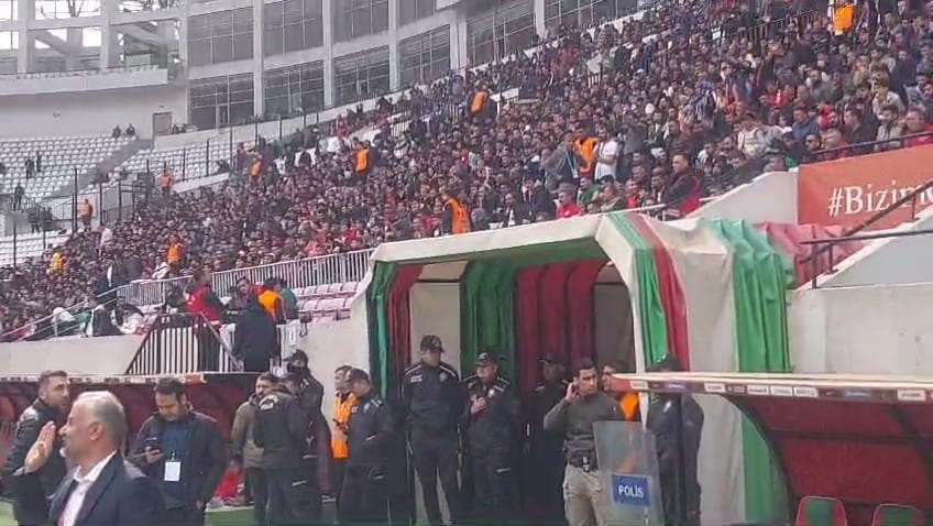 VİDEO - Bir başkadır Amedspor taraftarı