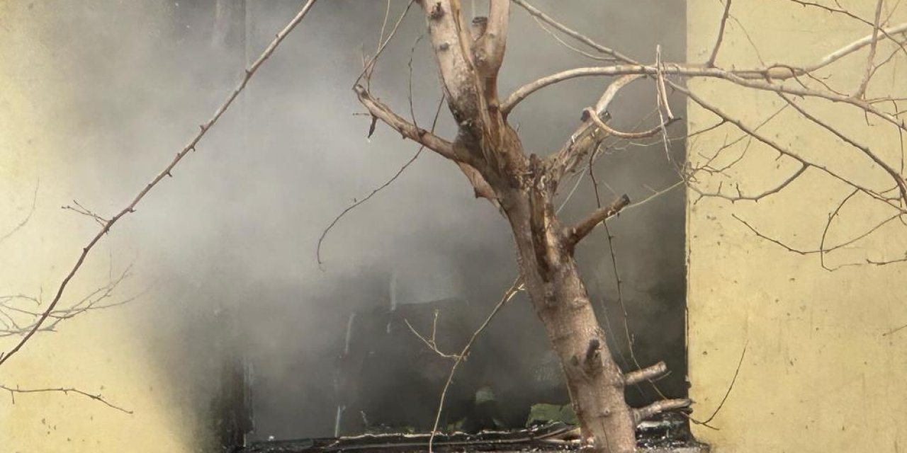 Diyarbakır'da yangın: İtfaiye eri yaralandı