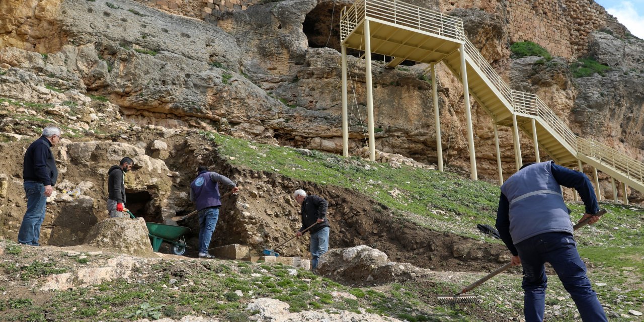 Diyarbakır'da 1900 yıllık kaya kilise turizme kazandırıldı