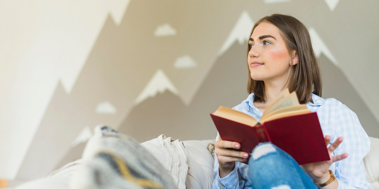 KADINLAR VE ROMANLAR