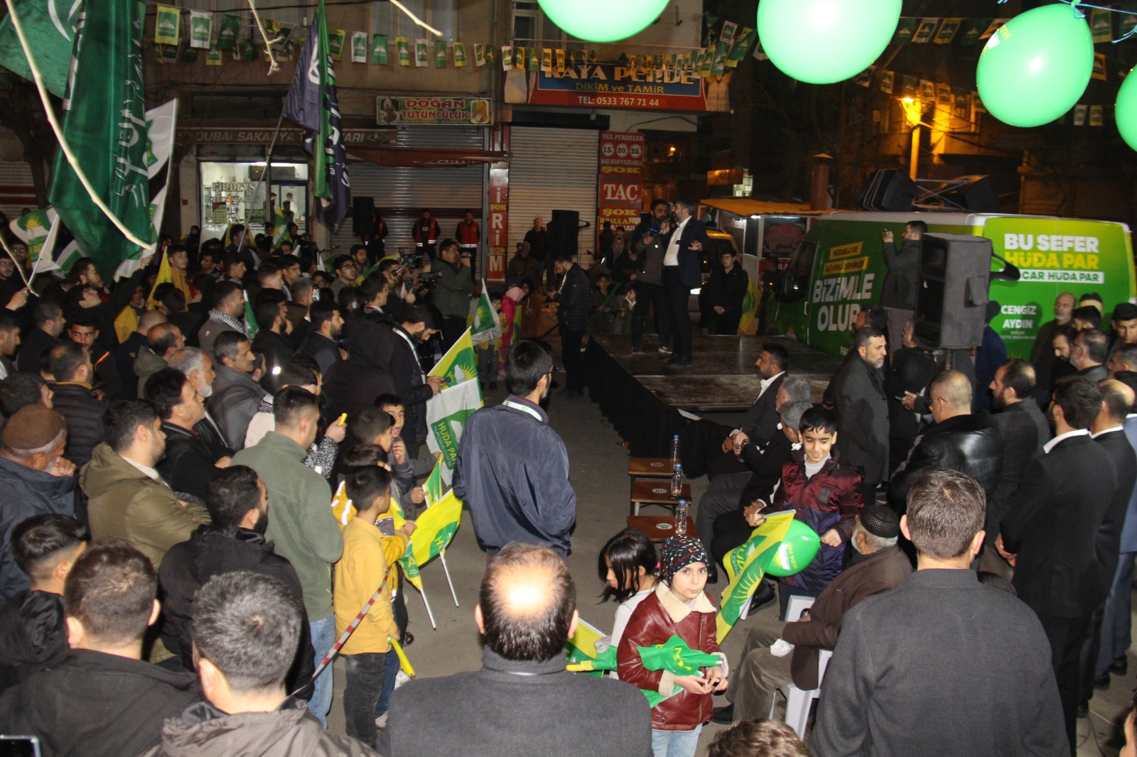 HÜDA PAR Bağlar’da seçim lokali açtı