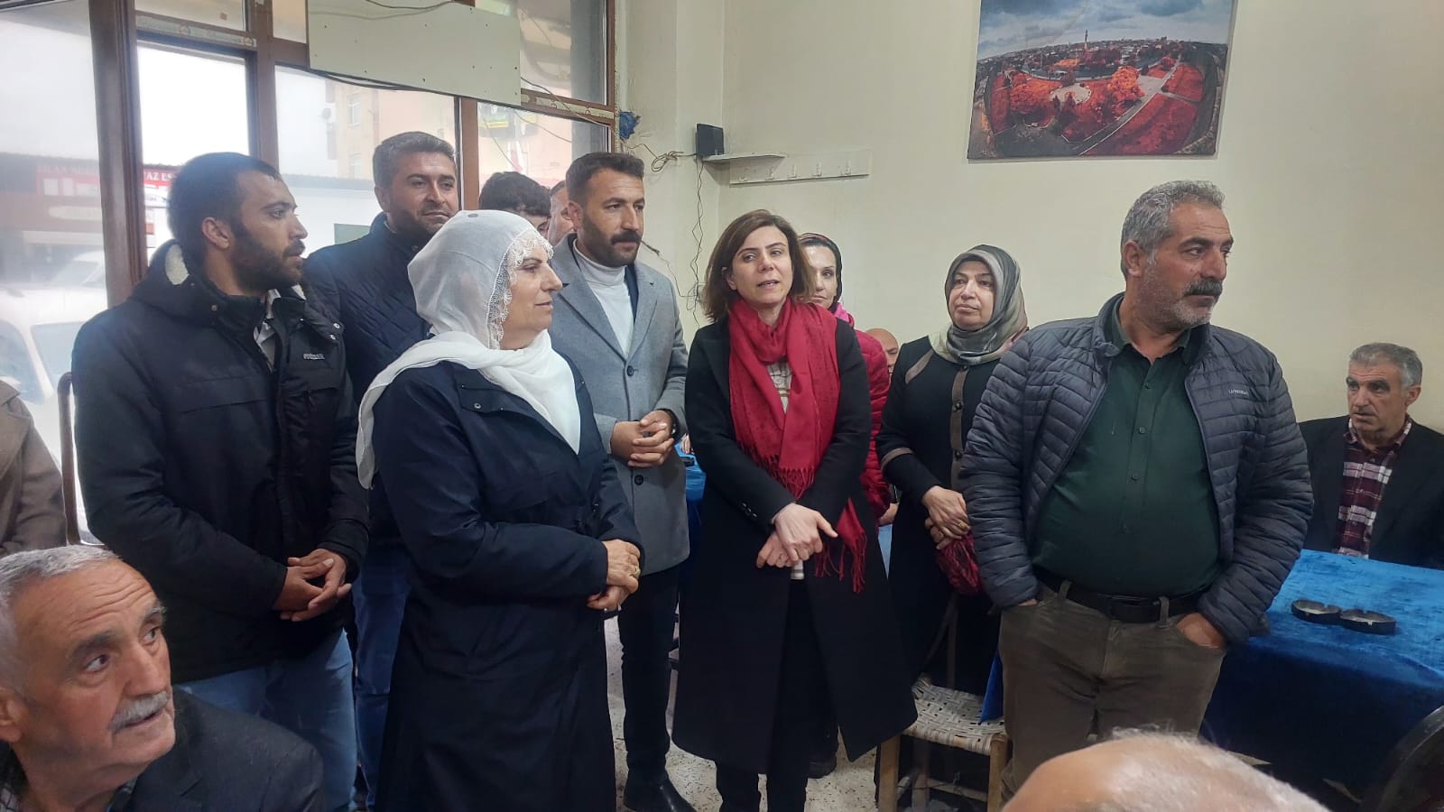 DEM Parti’den yağışa rağmen Hani’de esnaf ziyareti!