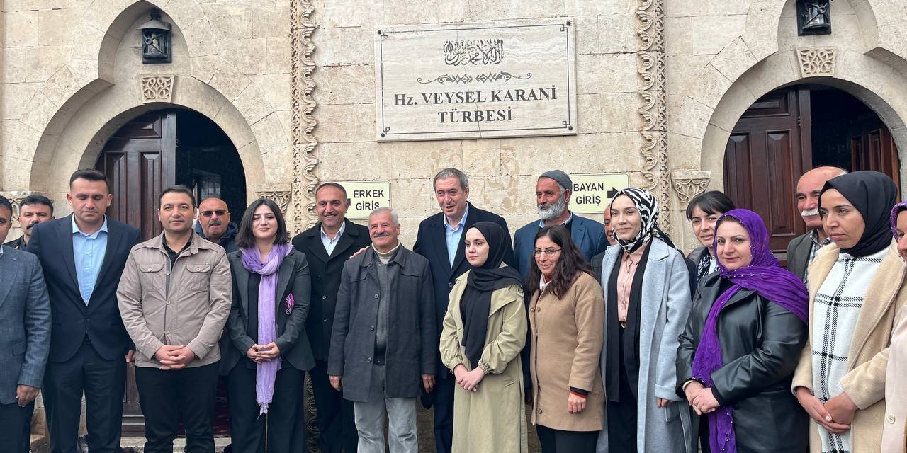 Bakırhan: Haram seçmen taşıyanlar Veysel Karani’ye gelerek dua ediyor