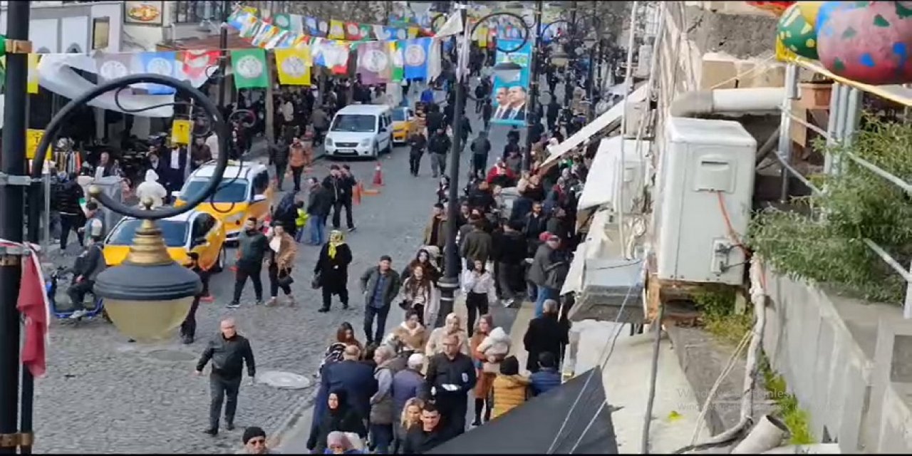 VİDEO - Diyarbakır'ın tarihi Sur ilçesinde Ramazanda ilk gün
