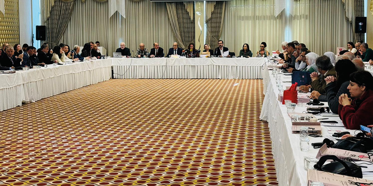 VİDEO - Diyarbakır’da ‘Kürt meselesinin çözümü ve barış konferansı’ başladı