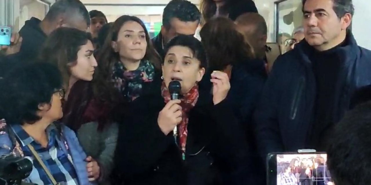 VİDEO - Leyla Zana seçim çalışması için sahaya indi: Mücadeleden vazgeçmeyin