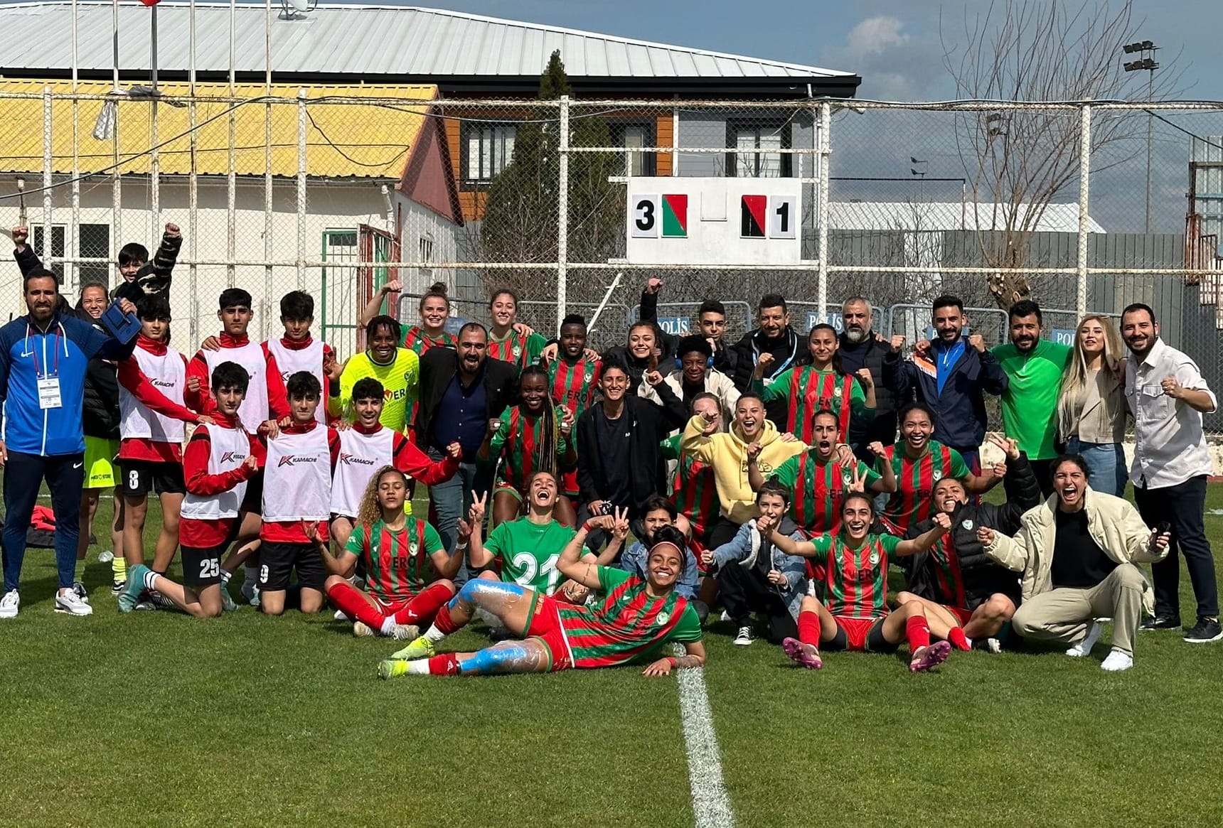 Amedspor’un 2 kadın futbolcusuna men cezası