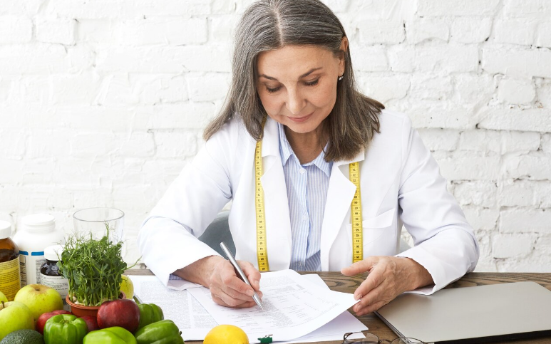 Diyetisyenden Hazımsızlığı Bitiren Besinler