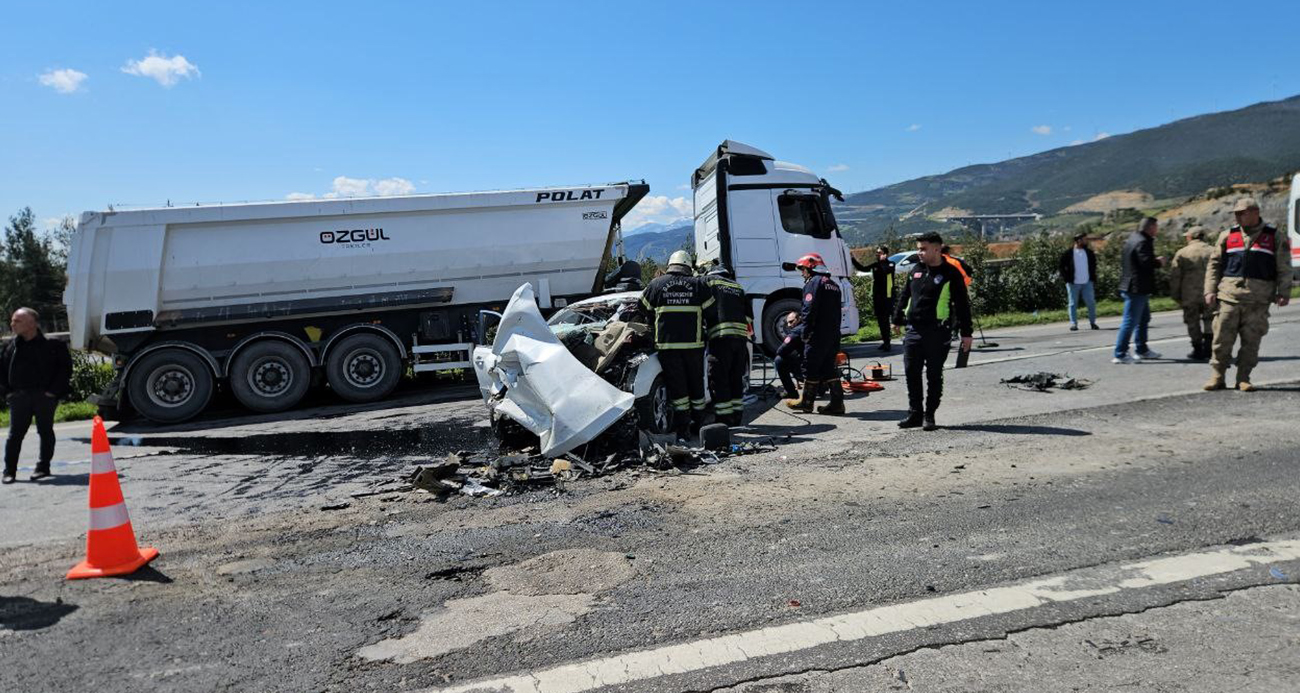 Antep’te feci kaza: 2 ölü, 2 yaralı
