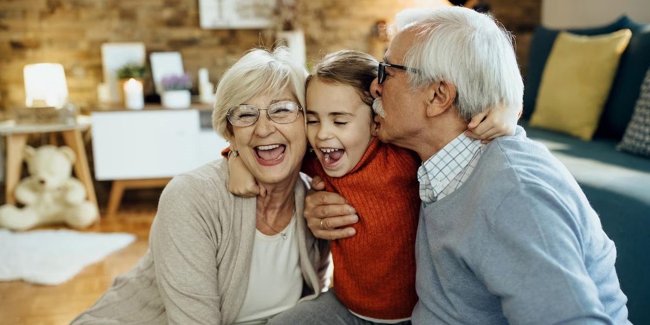 Yaşlıların mutluluğu: Mutluluğu artıran faktörler ve öneriler