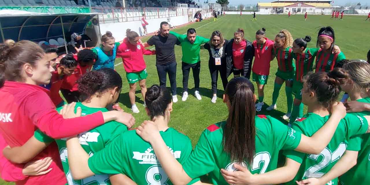 VİDEO - Amedspor kadın futbol takımı Adana maçı