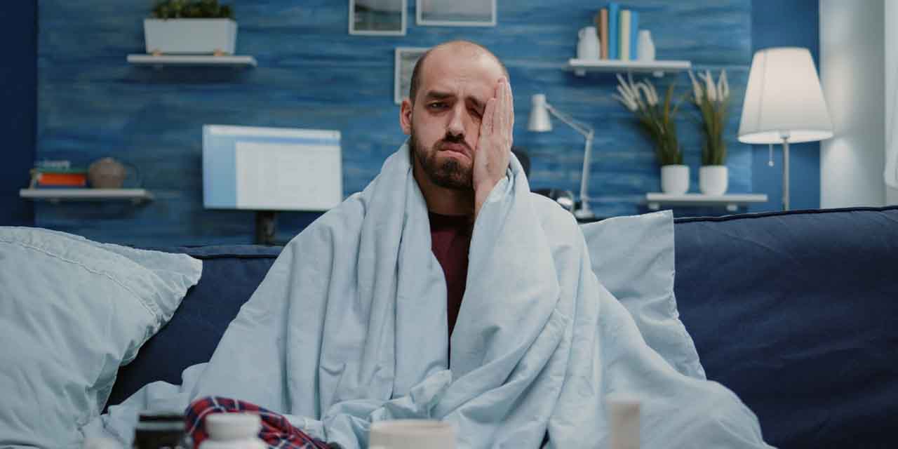 Geçmek bilmeyen baş ağrınız varsa dikkat... O hastalığın habercisi olabilir!