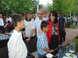 “Sevgi Evleri”ndeki çocuklarla iftar