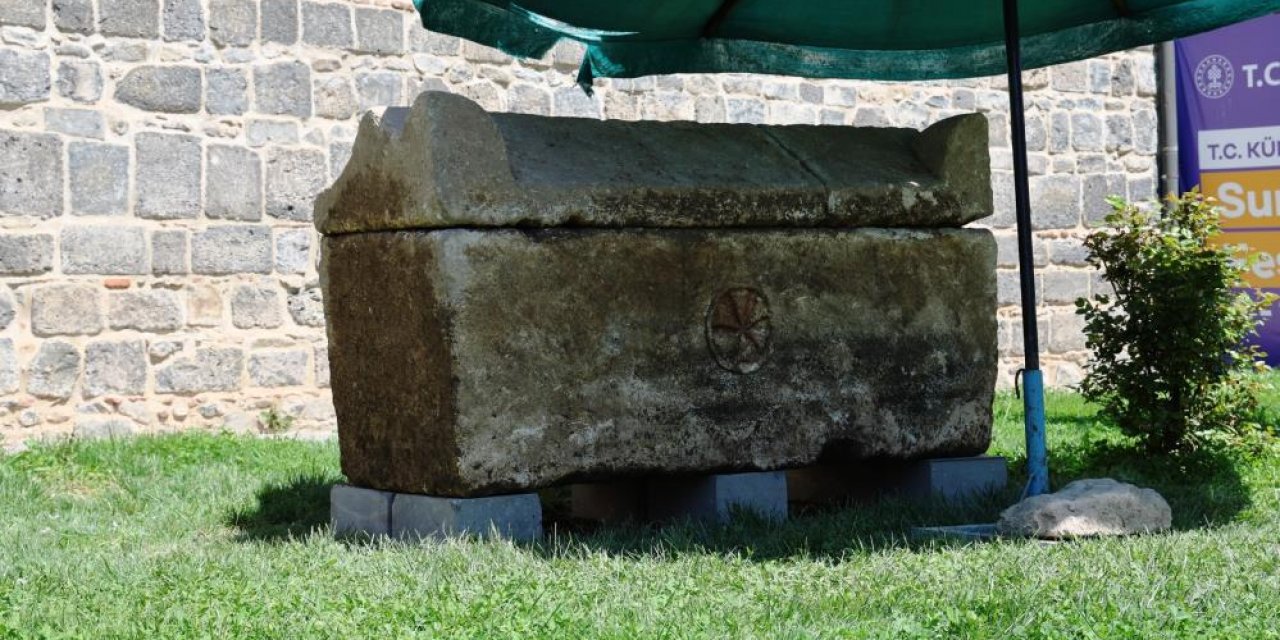 Diyarbakır'da ilk kez lahit mezar bulundu