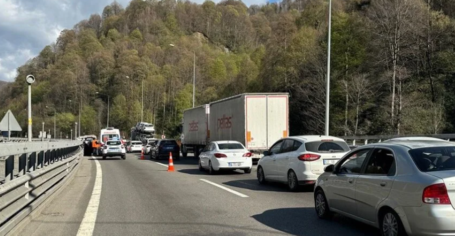 2 günlük trafik kazalarının bilançosu; 12 ölü, bin 966 yaralı