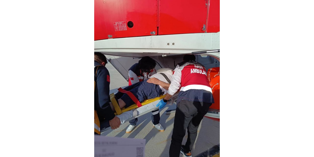 Van'da ambulans helikopter 40 yaşındaki hasta için havalandı