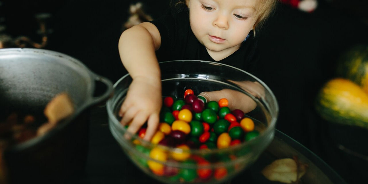 Çocukların Boğazına Kaçabilecek Tatlılar Konusunda Ebeveynlere Uyarı