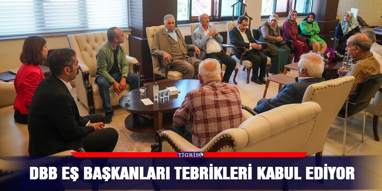 DBB Eş Başkanları tebrikleri kabul ediyor