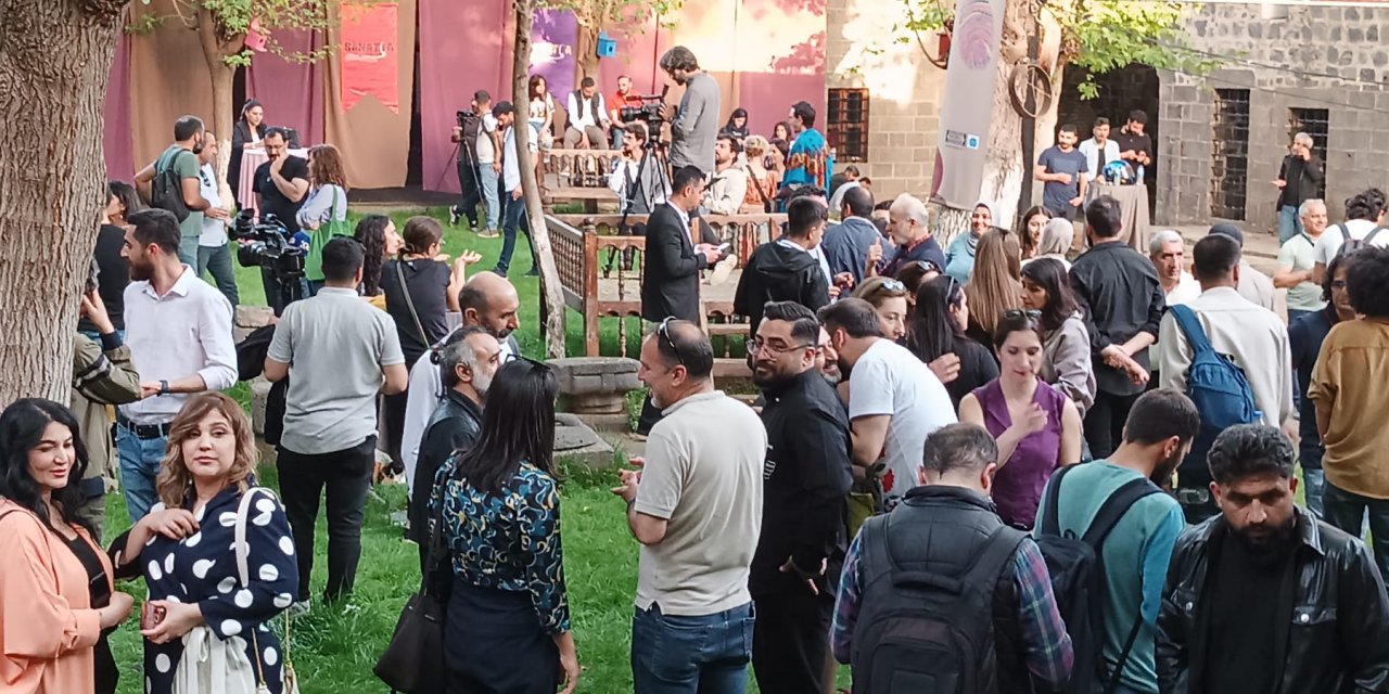 VİDEO - 9. Amed Tiyatro Festivali başladı