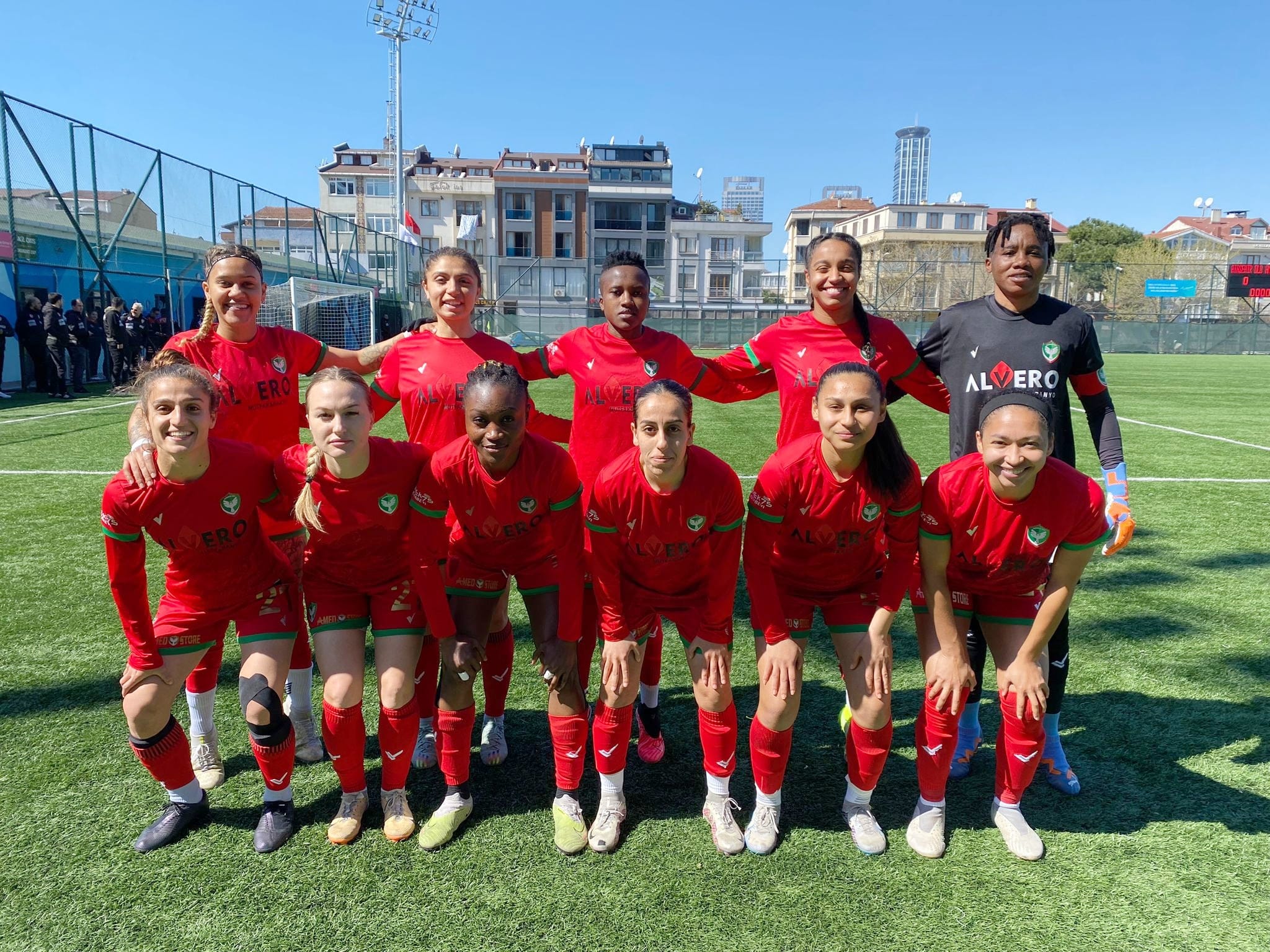 Amedspor Kadın Futbol Takımı Hakkari gücüspor maçına hazır