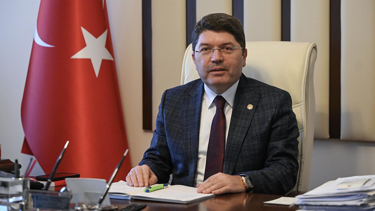 Adalet Bakanı Tunç, Sur Belediyesi hakkında soruşturma başlatıldığını duyurdu