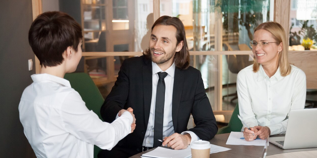 İş görüşmesinde sakın o rengi giymeyin!