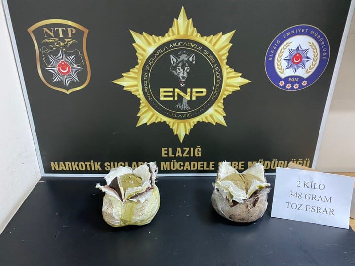 Sokak satıcılarına operasyon: 2 gözaltı