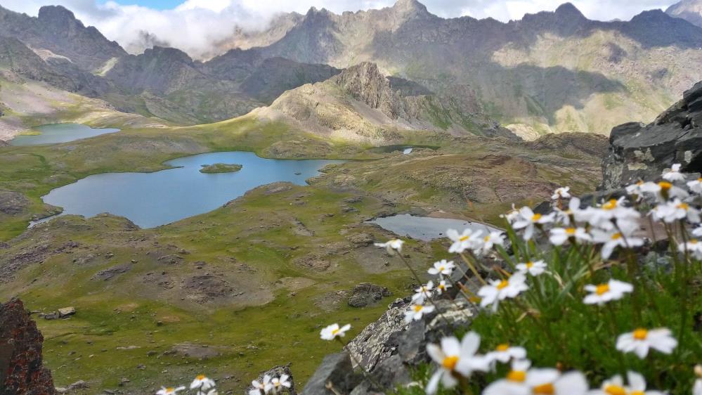 Doğaseverler için saklı bir güzellik; İspir Yedigöller