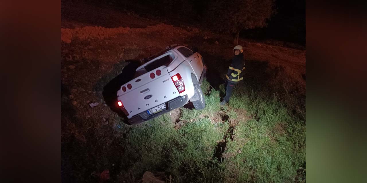 Mardin'de kamyonet devrildi: 3 yaralı