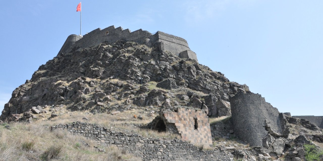 150 yıllık 'Gürcü Kilisesi' talan edildi