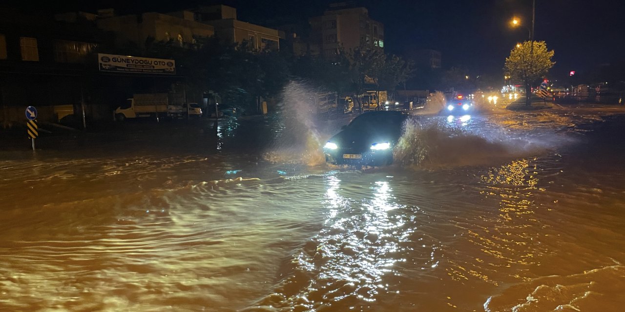 Şanlıurfa'da sağanak etkili oldu
