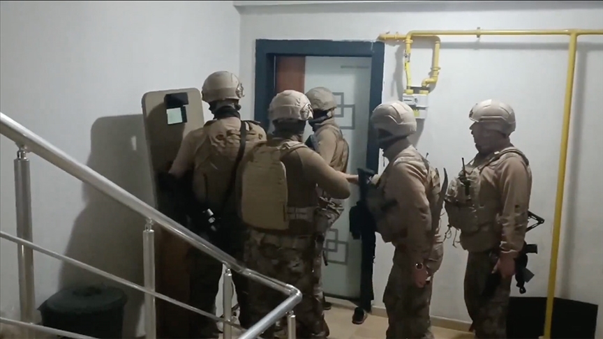 "Mahzen-37" operasyonlarında 14 şüpheli yakalandı