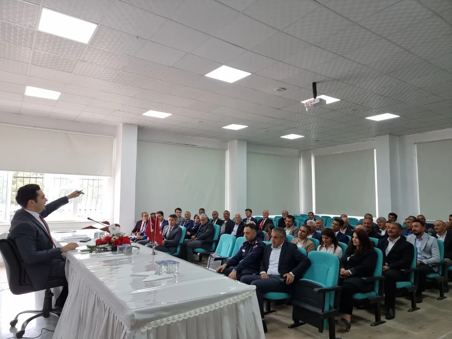 Muhtarlar toplantısı düzenlendi